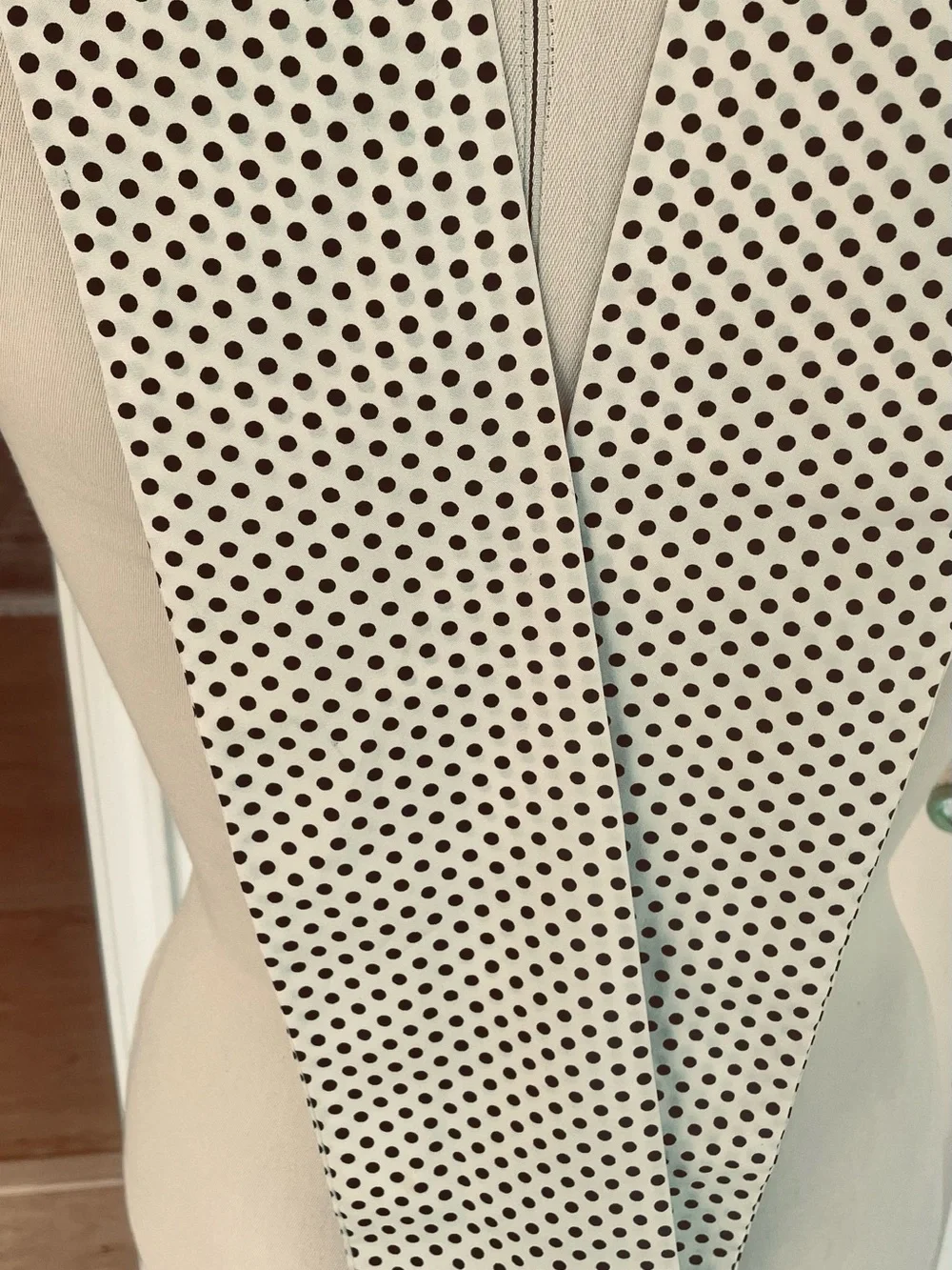 Tie/ Scarf Cream with Black Polka Dots  3 3/4 X 60 inches Vintage